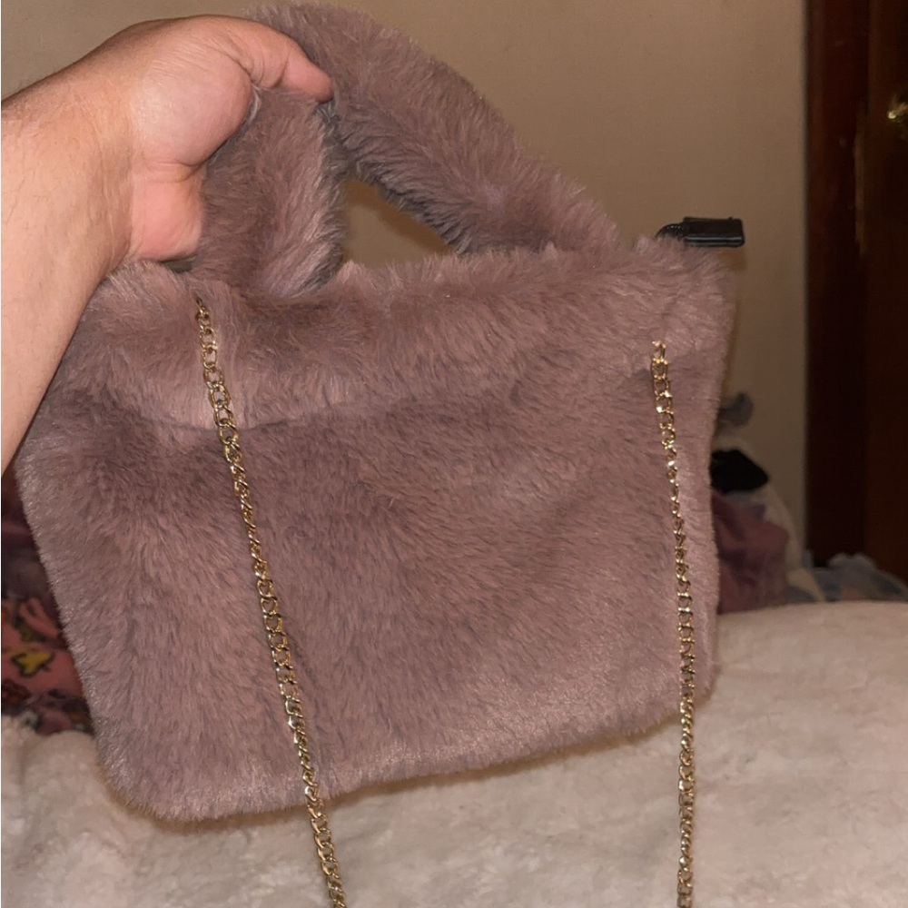 Faux Fur Shoulder Bag with Gold Chain